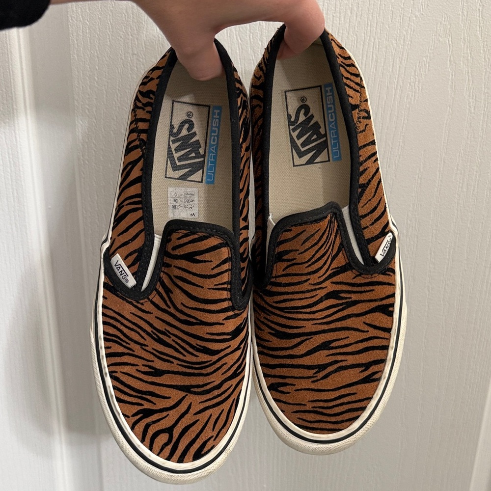 Vans Wild Tiger Pattern Slip-Ons